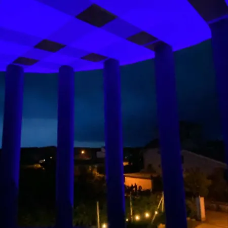 La Famiglia Velipojë
